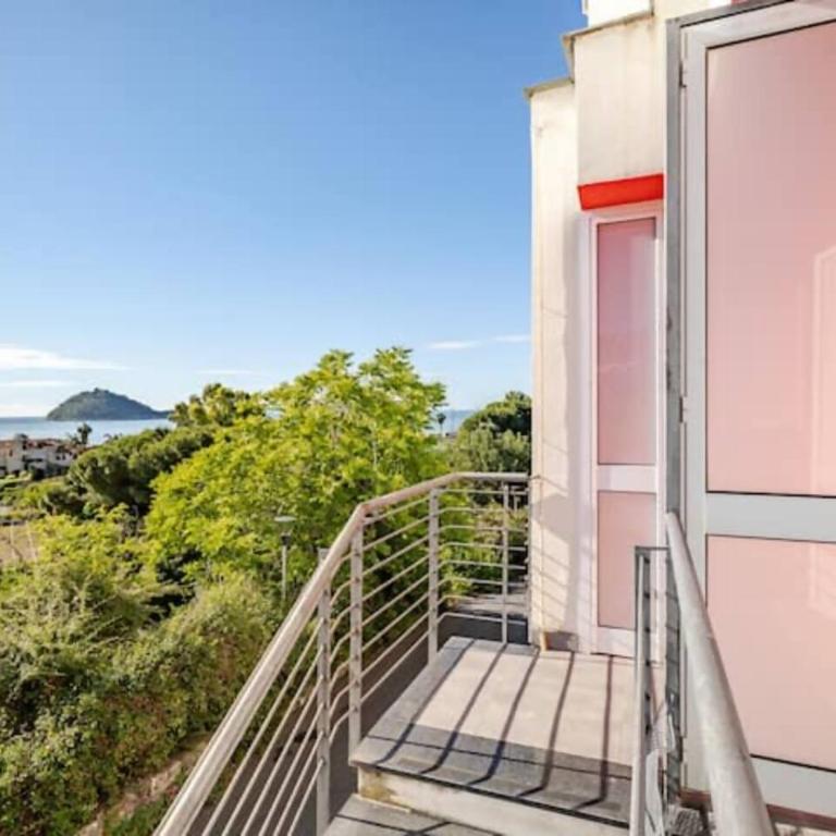Iris Apartment | Vista Gallinara - Appartamento con 1 Camera da Letto - 15