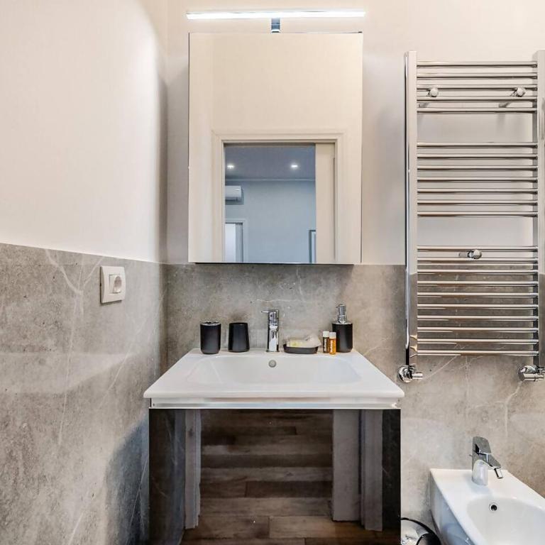 Moderno appartamento in centro Alassio - Two-Bedroom Apartment - 22