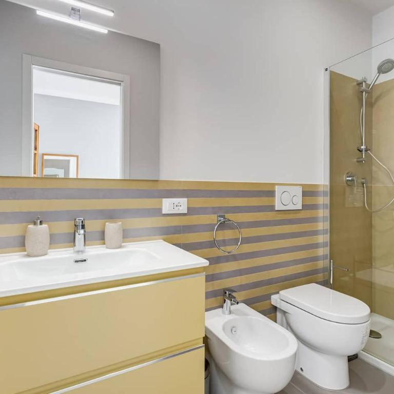 Exclusive Rome Apartments - Camera Familiare - 17