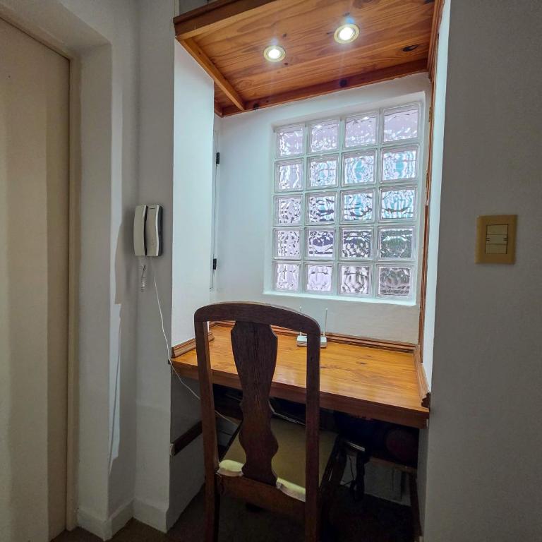Casa a pasos de Clínica UOM, cochera, terraza, parrilla - Apartamento de 1 dormitorio - 10