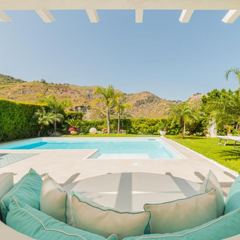 Villa Mastrissa Taormina - Private Villa with 2 pool - Private villa with 4 bedrooms and a swimming pool - 3