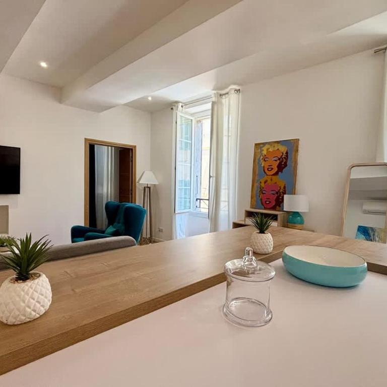 Casamea - Apt Élégant, Clim, Centre historique - Apartment mit 1 Schlafzimmer - 3