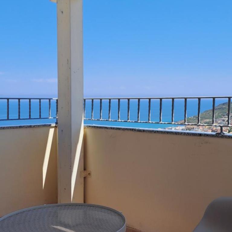 B&B L'alba Nel Golfo - Camera Matrimoniale con Balcone e Vista Mare - 18
