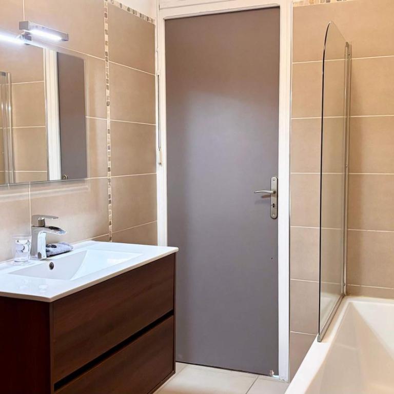 Casamea - 2 chambres, Proche Hôpital, WiFi, Clim - Apartamento de 2 dormitorios - 15
