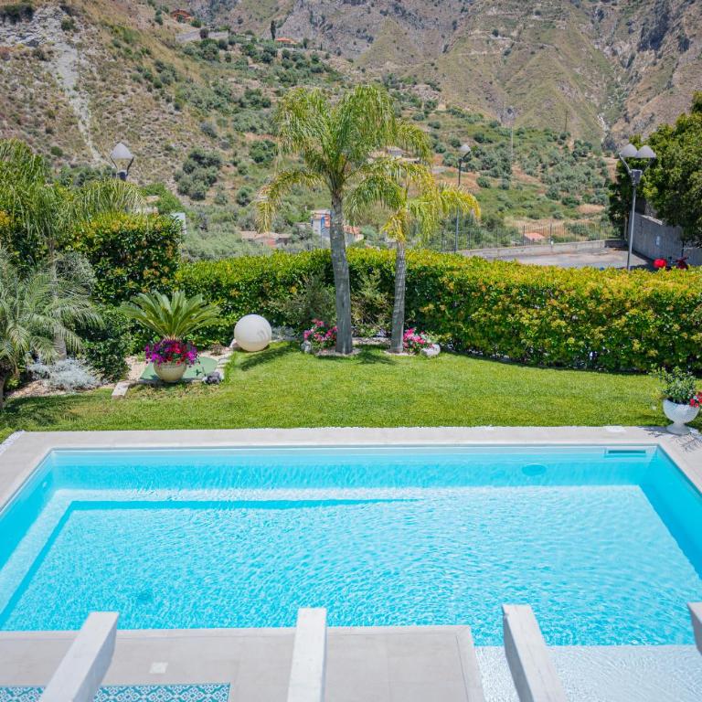 Villa Mastrissa Taormina - Private Villa with 2 pool - Private villa with 4 bedrooms and a swimming pool - 46