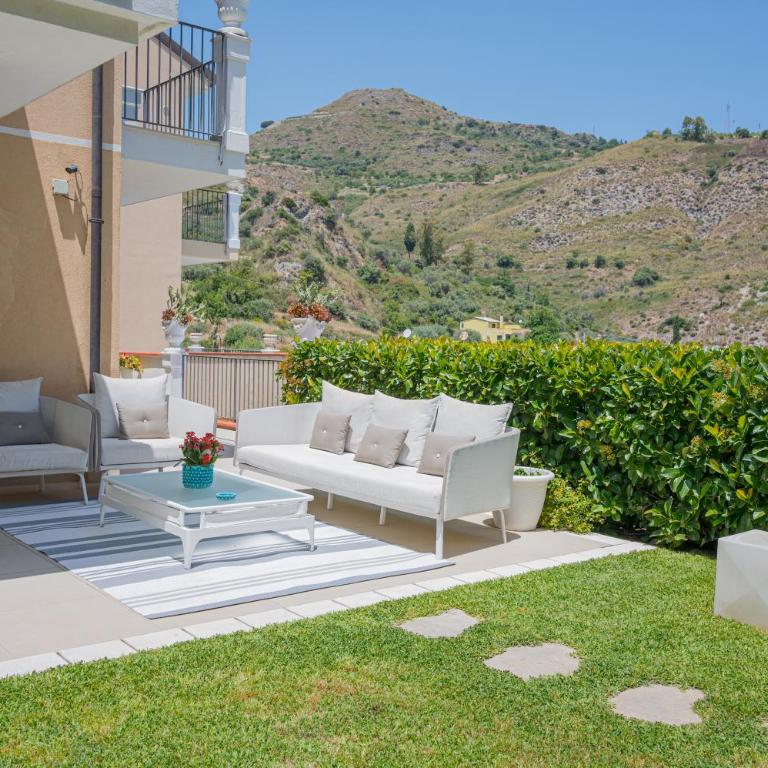 Villa Mastrissa Taormina - Private Villa with 2 pool - Private villa with 4 bedrooms and a swimming pool - 54