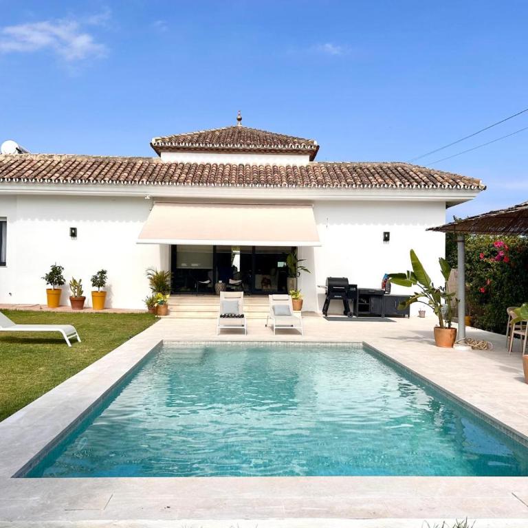 El Rancho Villa with pool near Puerto Banus - Villa - 1