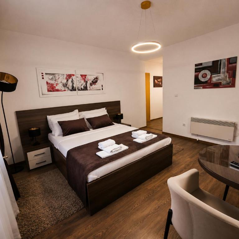 Villa Hum - Dvokrevetna Soba sa Bračnim Krevetom - 14