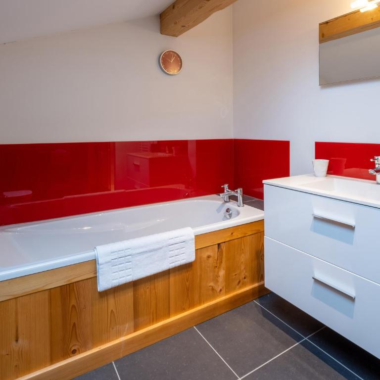 Chalet Bolay - Superior Chalet - 13