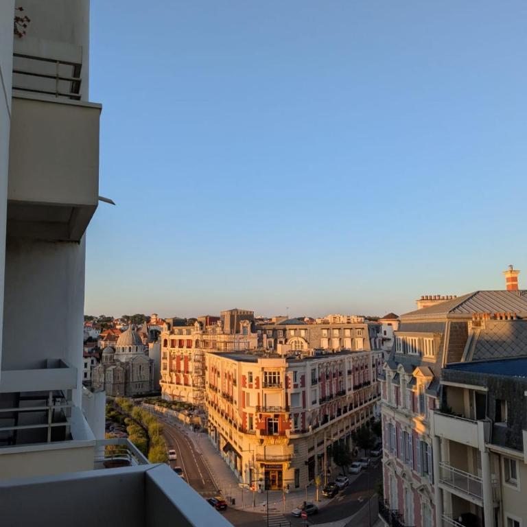 Prestige Studio with View and Pool in Biarritz - Monolocale - 10