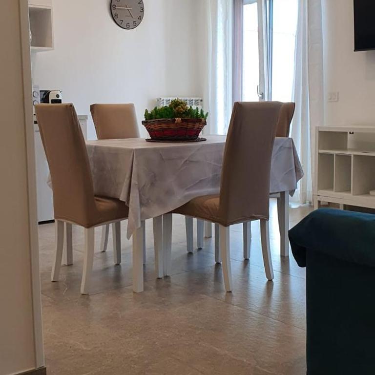 Ele & Ca Apartment - Two-Bedroom Apartment - 18