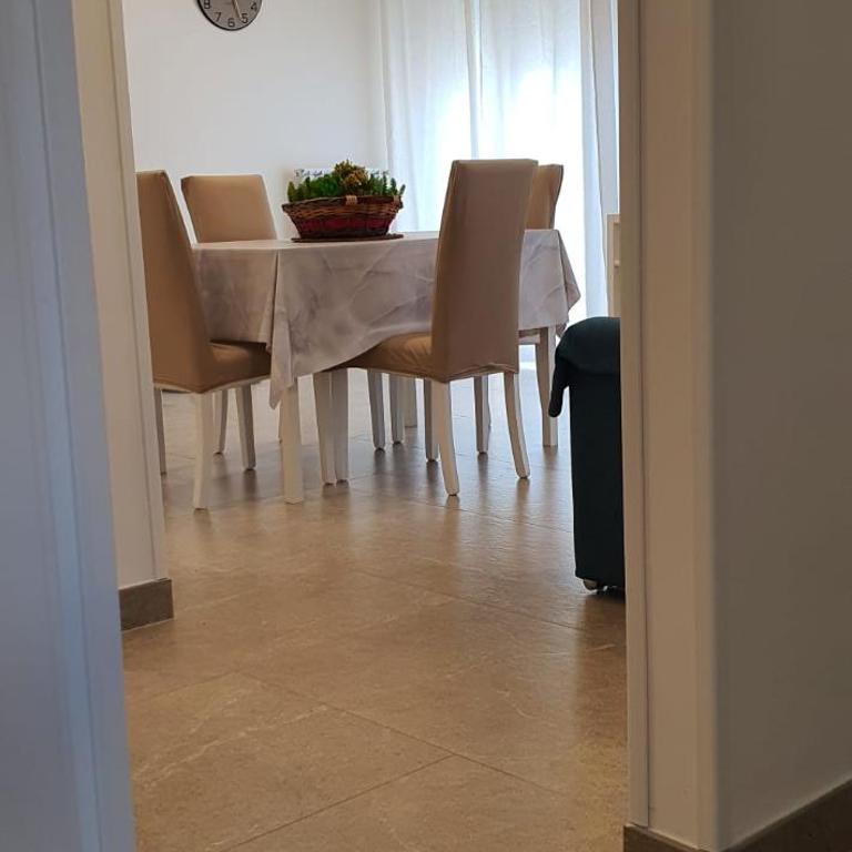 Ele & Ca Apartment - Two-Bedroom Apartment - 23