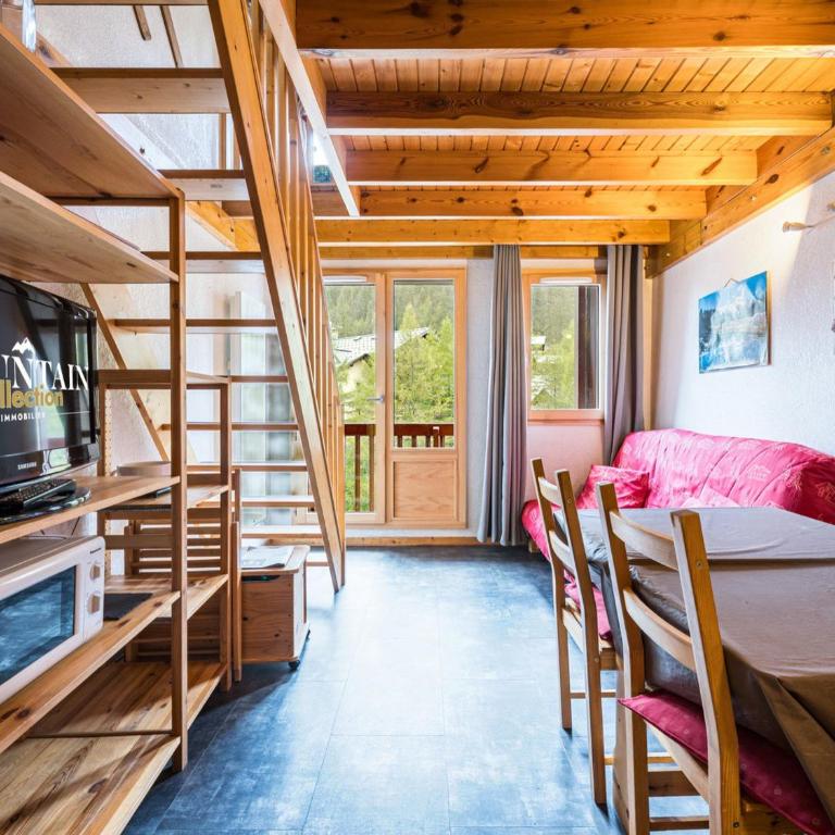 Studio mezzanine cosy au centre de Val-d'Isère - FR-1-518-118 - Studio - 1