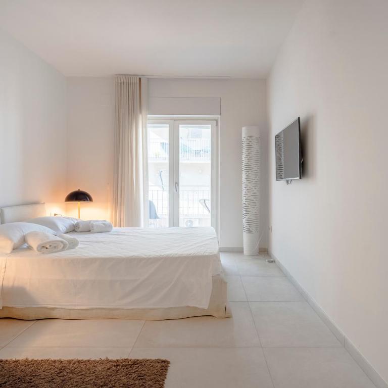 Marina Apartment - Appartamento Deluxe con 2 Camere da Letto e Vista Oceano - 9