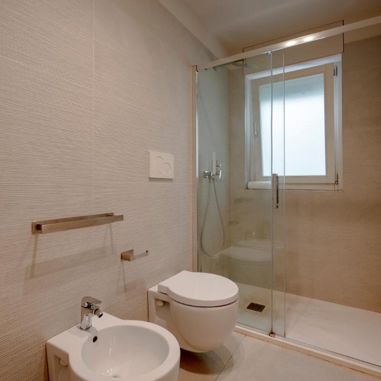 Marina Apartment - Appartamento Deluxe con 2 Camere da Letto e Vista Oceano - 17