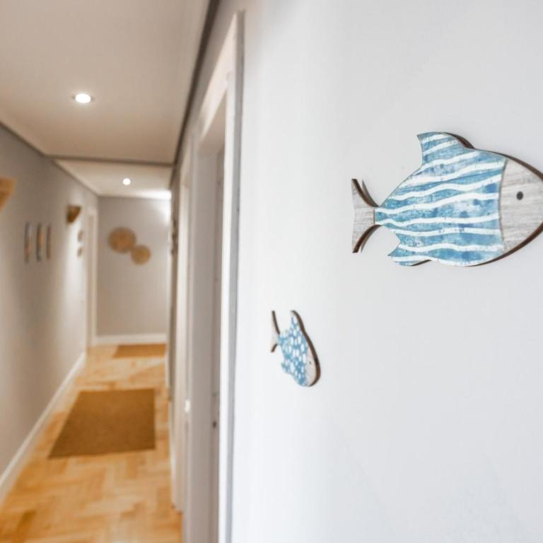 GRAN APARTAMENTO EN PRIMERA LINEA DE PLAYA - Apartamento - 6