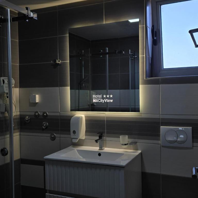 Garni Hotel Niš City View & Spa - Apartman sa Pogledom na Grad - 6