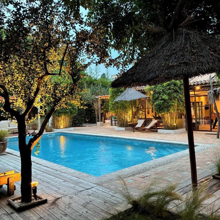 Maison de Caractère avec Piscine - Villa 3 Chambres - 2
