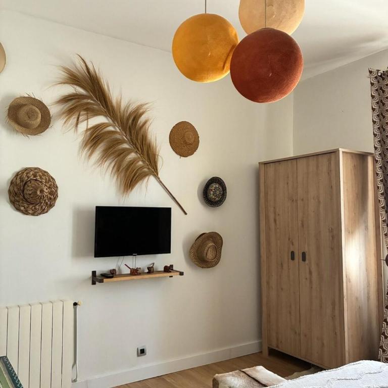 Maison de Caractère avec Piscine - Villa 3 Chambres - 32