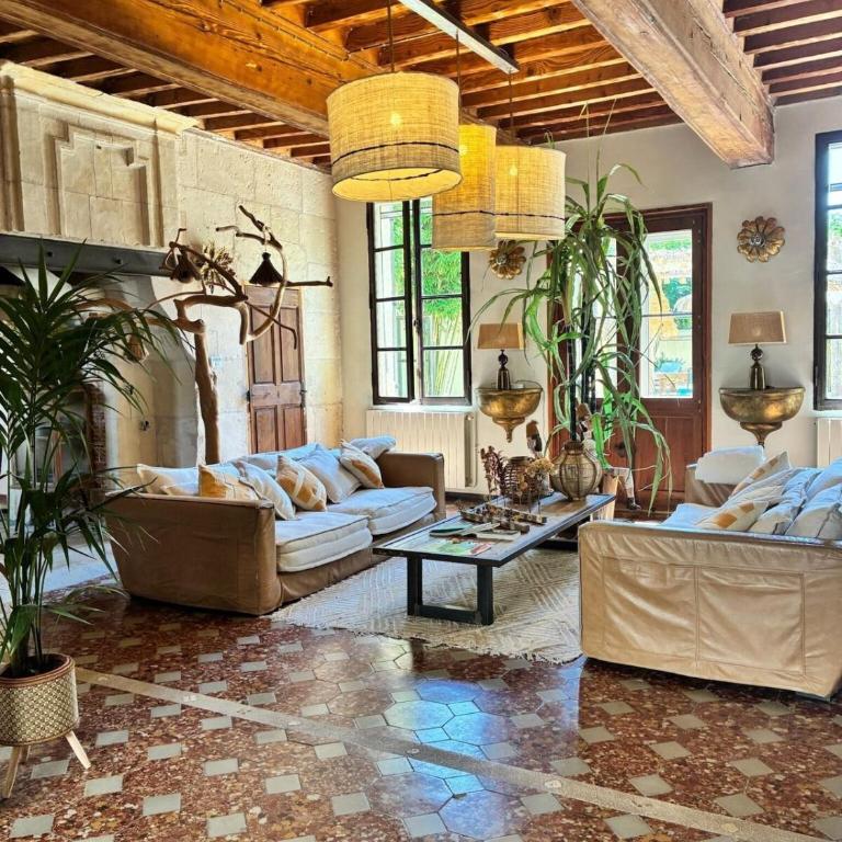 Maison de Caractère avec Piscine - Villa 3 Chambres - 11