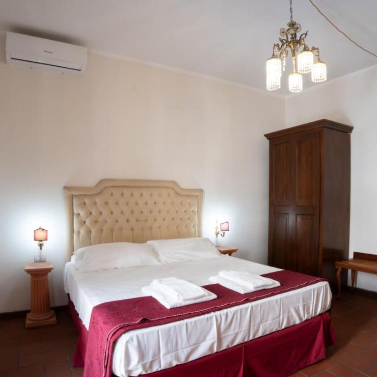 Imperial GuestHouse - Suite King con Vasca Idromassaggio - 37