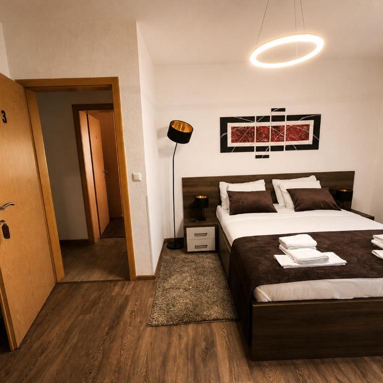 Villa Hum - Dvokrevetna Soba sa Bračnim Krevetom - 2