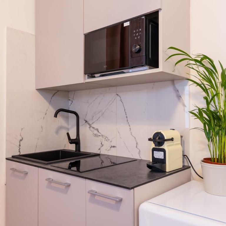 Apartment at 30 Viale Famagosta - Appartamento con 1 Camera da Letto - 21