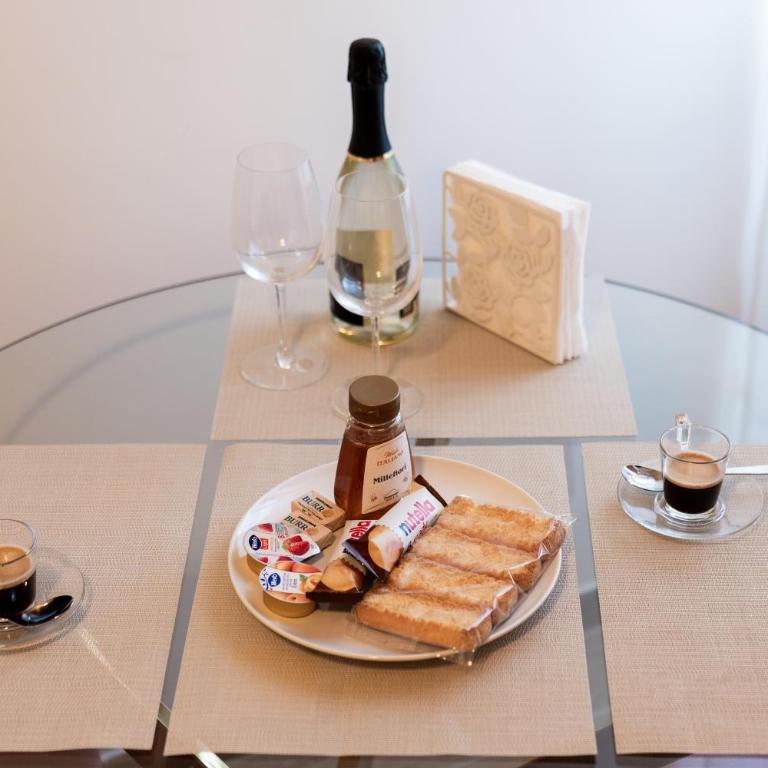 Apartment at 30 Viale Famagosta - Appartamento con 1 Camera da Letto - 42