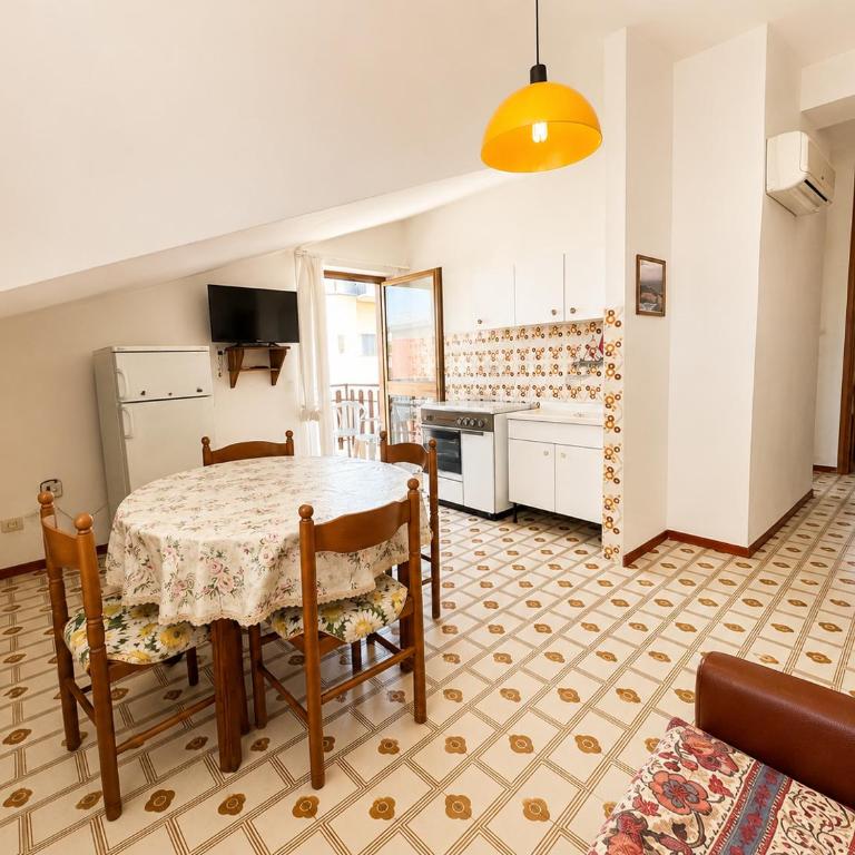 Villa Loris - Appartamento con 2 Camere da Letto - 4
