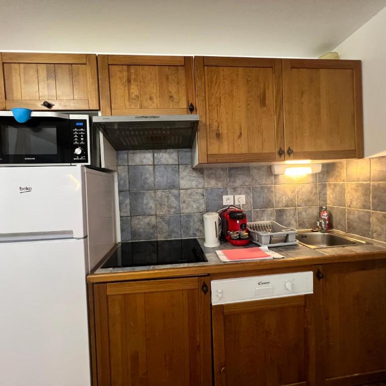 Apparts au Cœur de St-Lary - Piscine Chauffée et Sauna - Appartement 3 Chambres - 11