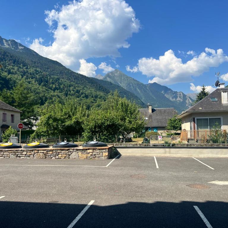 Apparts au Cœur de St-Lary - Piscine Chauffée et Sauna - Appartement avec Balcon - 10