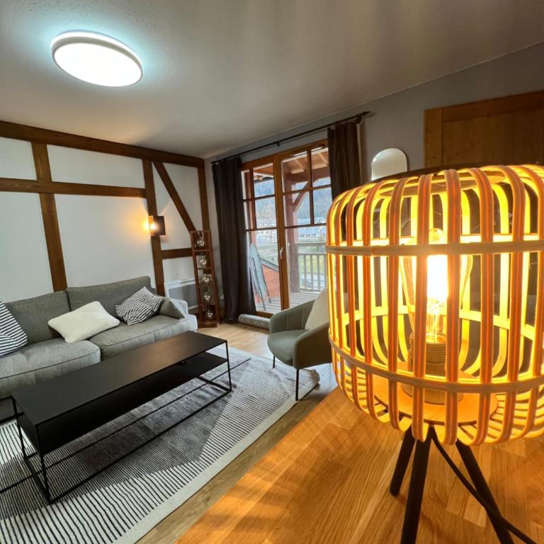 Apparts au Cœur de St-Lary - Piscine Chauffée et Sauna - Appartement 3 Chambres avec Balcon - 10
