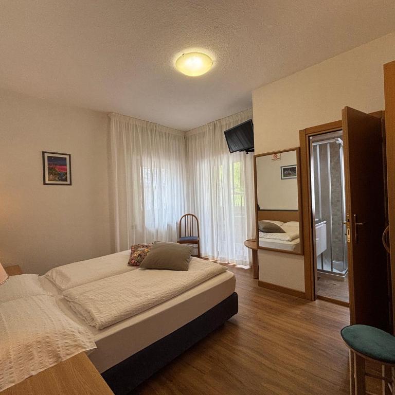 Hotel Garnì Ai Serrai - Camera Matrimoniale/Doppia con Letti Singoli - 4