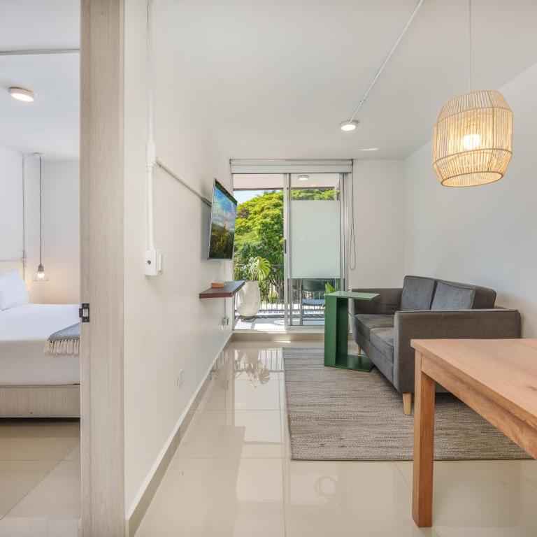 Hotel Santa Ana Medellin - Double or Twin Room with Balcony - 2