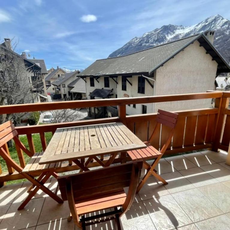 Balcon & calme face aux cimes - Appartement - 2