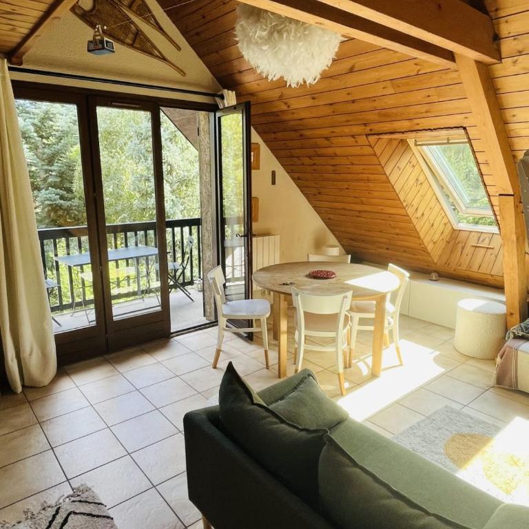Nid de ski avec grand balcon - Appartement - 18