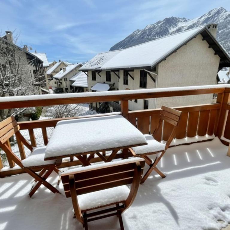 Balcon & calme face aux cimes - Appartement - 11