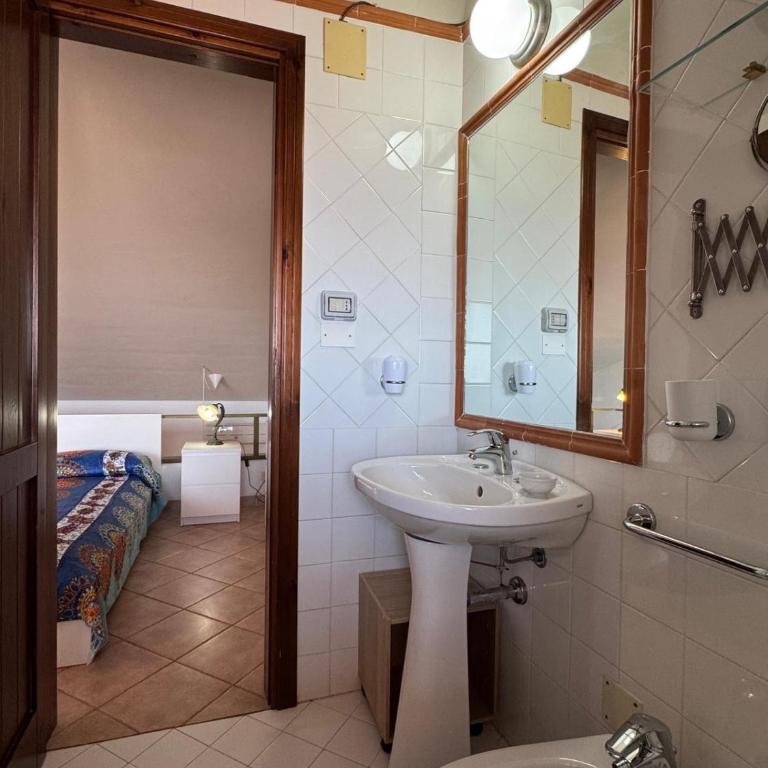 La Dimora delle Begonie - Appartamento con 2 Camere da Letto - 46