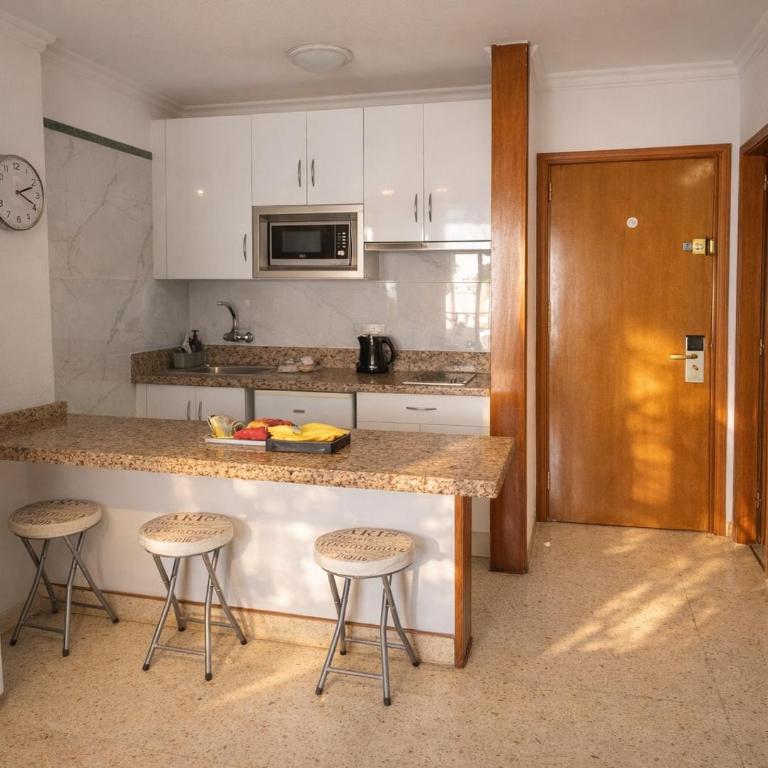 Puerto Rico Relax Apartement, Sea view, Pool, Perfect for sun lovers - Apartamento de 1 dormitorio con vistas al mar - 4