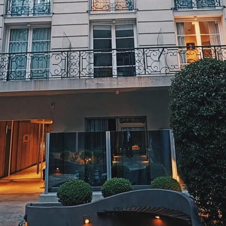Diseño en Recoleta Frente a Plaza Vicente López - Apartamento de 1 dormitorio - 13