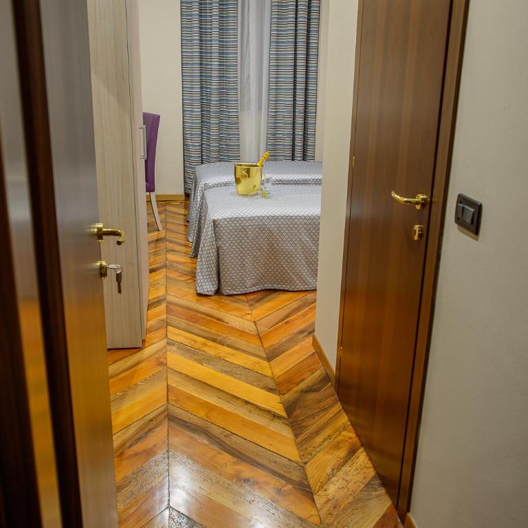 Hotel Torino Porta Susa - Camera Doppia con Letti Singoli - 28
