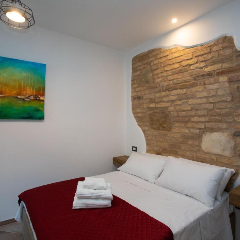AL 54 Accommodation - Premium - Camera Matrimoniale con Bagno Privato - 3