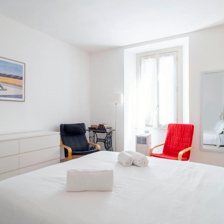 Vitani 30 - Nel cuore del centro storico di Como - Appartamento con 2 Camere da Letto - 2