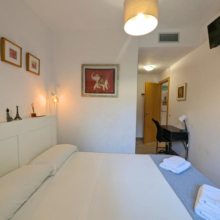 Relax en Lloret con Gym y Piscina by Host&Joy - Appartamento con 1 Camera da Letto - 17