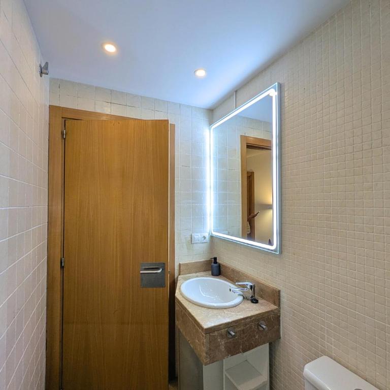 Relax en Lloret con Gym y Piscina by Host&Joy - Appartamento con 1 Camera da Letto - 9