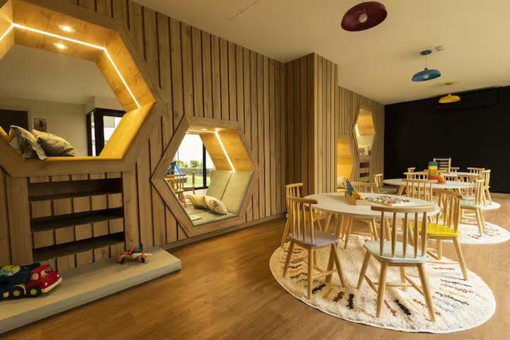 El Sol Apartments by Aloja Host - One-Bedroom Apartment - 13