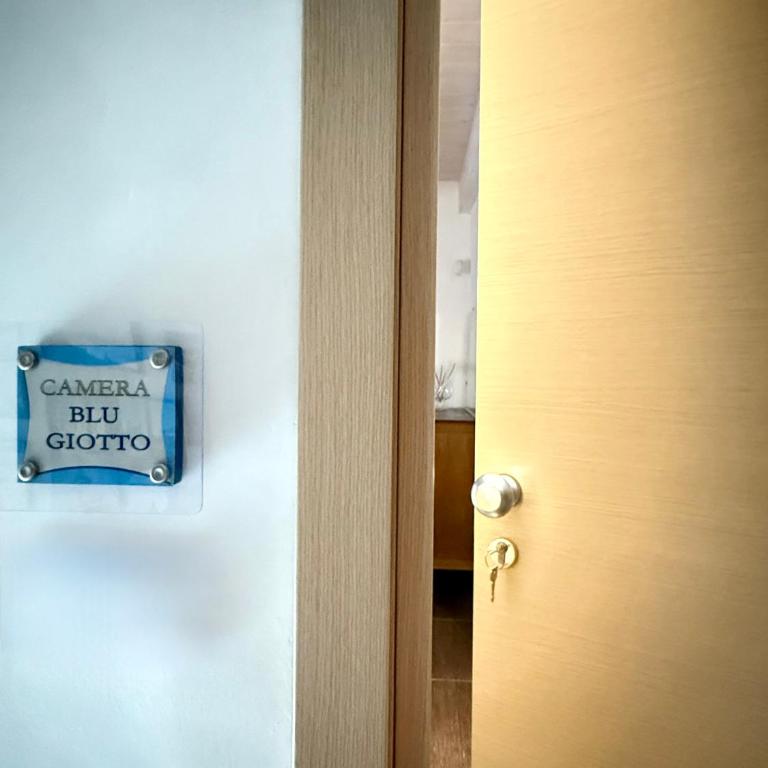 Casa Sogniblei locazione turistica - Camera Matrimoniale con Bagno Privato - 4