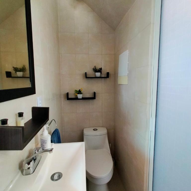 CasaMEXH Lunamar - Despierta, toma café en la 5ta Av, explora Xcaret, experimenta Tulum o algún cenote cercano - Unas vacaciones extraordinarias para tu familia y tus amigos - Three-Bedroom Villa - 22
