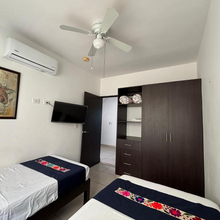 CasaMEXH Lunamar - Despierta, toma café en la 5ta Av, explora Xcaret, experimenta Tulum o algún cenote cercano - Unas vacaciones extraordinarias para tu familia y tus amigos - Three-Bedroom Villa - 5