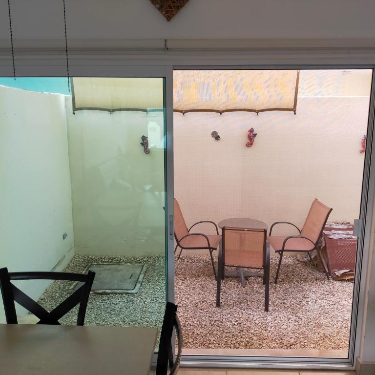 CasaMEXH Lunamar - Despierta, toma café en la 5ta Av, explora Xcaret, experimenta Tulum o algún cenote cercano - Unas vacaciones extraordinarias para tu familia y tus amigos - Three-Bedroom Villa - 26